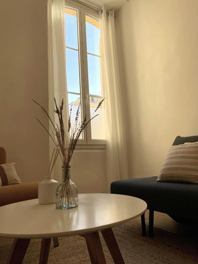 Cozy One Bedroom Apartment-City Center Nice Eksteriør billede